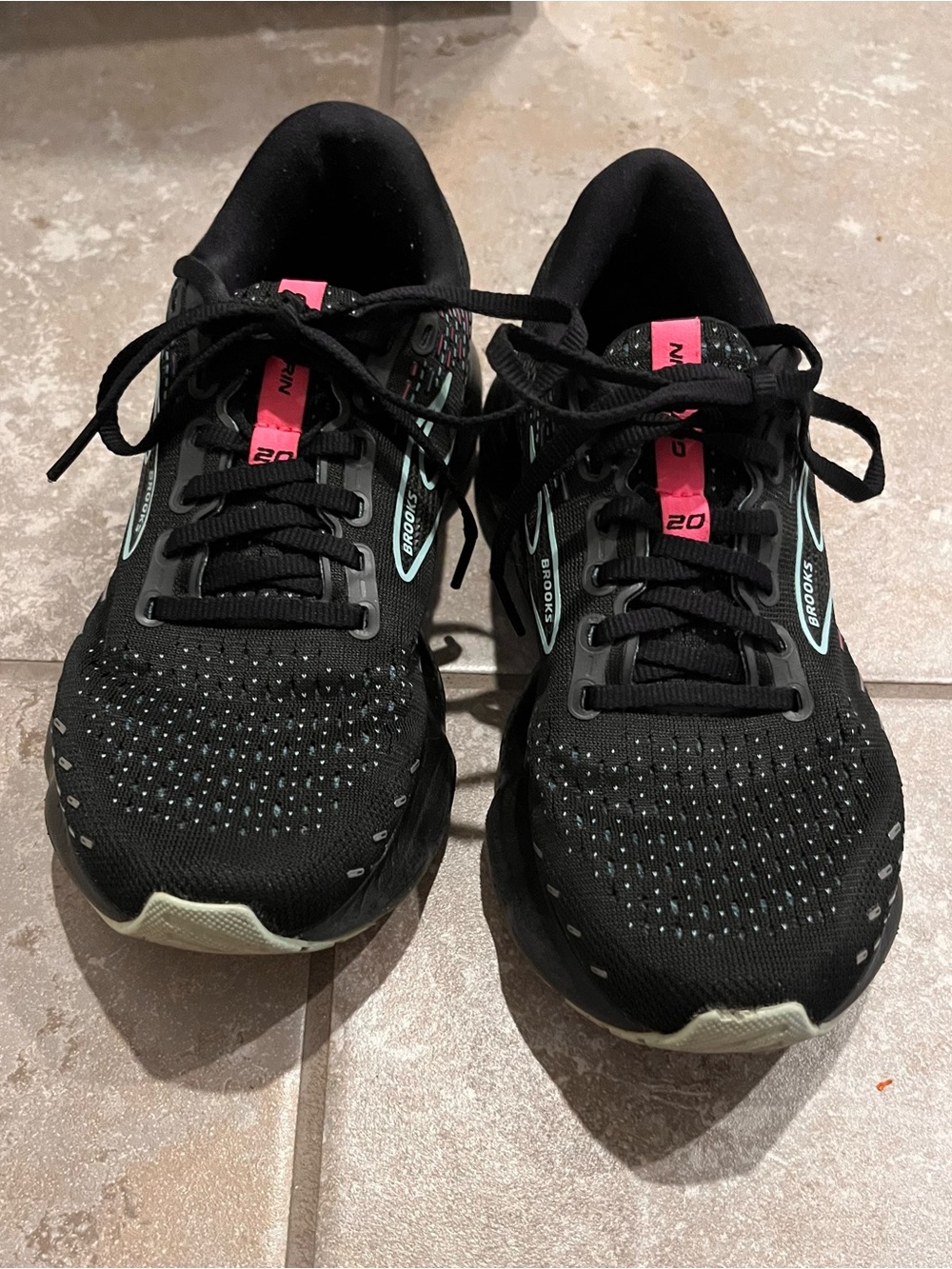 Brooks Women’s glycerin 20 Black Running Shoes with Pink and Mint Accents
